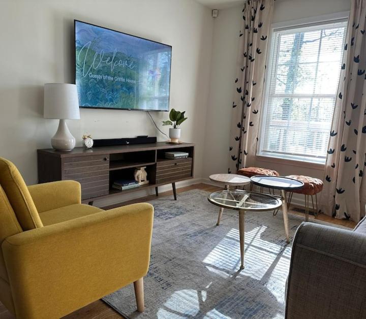 Vine City Home - Duplex - 3 Mins From Gwcc & Mercedes- Benz Stadium Atlanta Bagian luar foto