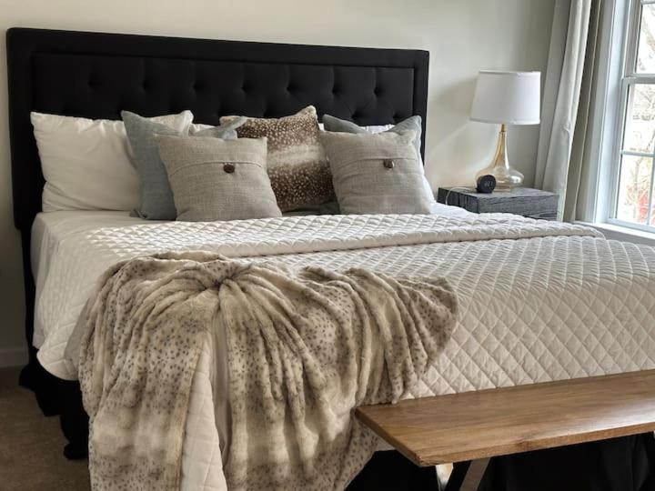 Vine City Home - Duplex - 3 Mins From Gwcc & Mercedes- Benz Stadium Atlanta Bagian luar foto